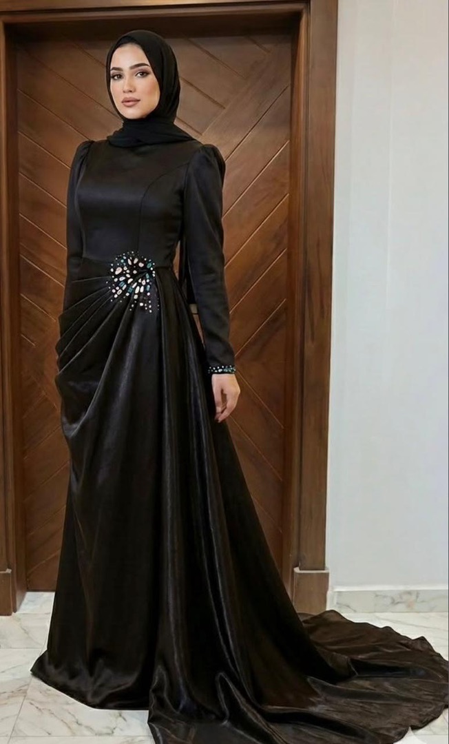 Black Rozalin with extention stras